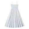 Vestido Plissado de Cor Sólida Romântico Francês Verão Emagrecedor Versátil Costas Abertas Elegante Comprimento Médio Alça Vestido Primeiro Amor Novo