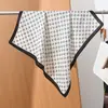 Lenço de algodão e linho espinha de peixe para primavera e outono, lenço quadrado pequeno feminino de outono e inverno, xale quente versátil, lenço de seda elegante, lenço de cabeça