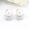 Huayoumei Accesorios de Joyería Pendientes Perla Simple Francés Retro Lujo Ligero Gama Alta Para Mujer Venta al por Mayor