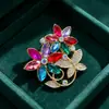 Broche Bordado Pesado Flor Hoja Flor para Mujer Siete Colores Corte Marqués Pedrería Adorno de Pecho Lujo Ligero Traje Abrigo Chal Corsage Mayoreo