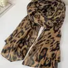 Turismo no Oeste de Sichuan! Lenço de Seda Estampa Leopardo, Xale Estilo Retrô, Lenço Fashionável Sexy, Novo Lenço de Gaze 2025, Lenço de Seda Deserto