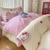 Kt rosa fofo infantil 100% algodão puro conjunto de quatro peças para cama lençol de cama 100% algodão capa de edredom conjunto de três peças para cama de dormitório estudantil