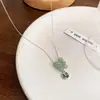 Nuevo Collar de la Fortuna Estilo Chino Piedra Natural Verde Estilo Bosque Simple Elegante Hueso de Serpiente Acero de Titanio Cadena para Clavícula que No se Desvanece