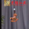 Pingente Artesanal de Sândalo Ano do Cavalo Decoração Chaveiro de Carro Cavalo do Zodíaco Corrente de Celular Charme de Bolsa