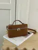 Bolsa de mão casual color-blocking retrô transfronteiriça para mulheres, novo modelo 2026, bolsa quadrada pequena versátil de camurça, bolsa transversal fashion