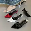 Sandálias de salto alto bico fino com abertura nos dedos, novo modelo 2026 para mulheres, sandálias de verão stiletto slip-on de verniz sexy pretas para uso externo