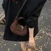 Bolso pequeño cuadrado retro y elegante para mujer, nueva colección de otoño 2026, bolso de hombro único y moderno con acabado texturizado