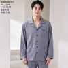Conjunto de cárdigan para hombre Panyumei, de imitación de algodón amigable con la piel, de manga larga y pantalón largo para el hogar, 26 modelos nuevos, pijama de color liso con cuello invertido
