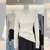 Suéter de gola alta meia-manga com toque de luxo, blusa de tricô de manga comprida, top feminino para primavera e outono, estilo coreano, temperamento, corte justo, peça de base para usar por baixo