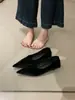 Temporada de Primer Encuentro~Tacones altos de terciopelo suave estilo francés con escote en V y punta fina para mujer, sencillos y elegantes, adecuados para el trabajo, efecto adelgazante, zapatos de salón bajos