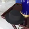 GD moda casual chapéu coco preto mesmo estilo chapéu de copa retrô cavalheiro estilo britânico topo plano chapéu de tweed de topo plano para homens e mulheres