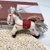 Chaveiro de Animal em Feltro de Lã Nepalesa Cavalo Pequeno Fofo Pingente de Bolsa Mochila Boneca de Pelúcia Enfeite Pendurado