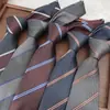 Gravata para Homens, Formal de Negócios com Listras e Bolinhas 8cm, Cor Vinho Café, Acessório para Camisa Social