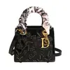 Bolso Lady Dior Bordado para Mujer 2026 Nuevo Vintage Lujo Ligero Bolso Cuadrado Pequeño Bolso de Mano de Moda Versátil Bolso de Hombro Cruzado