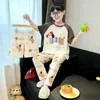 Nuevo Estilo Conjunto de Pijama de Verano para Niños con Mangas Cortas y Pantalones Largos, Ropa de Casa tipo Algodón para Niños Grandes, Conjunto Delgado de Tres Piezas para Niños