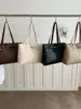Bolso de Hombro Único de Nicho Elegante para Debajo del Brazo 2026 Invierno Nuevo Bolso de Mano de Moda de Alto Valor Bolso de Mano Simple