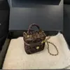 Moda Otoño e Invierno Estampado de Leopardo Bolso Cuadrado Pequeño Bolso de Hombro Único Cruzado para Niñas Mini Elegante Exquisito Accesorio de Viaje Bolso para Labiales