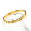 Europa e Estados Unidos pulseira de aço titânio com zircônia cravejada estilo INS transfronteiriço feminina nicho temperamento de alto nível pulseira banhada a ouro 18K com diamantes