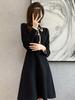 Vestido Negro Pequeño Estilo Hepburn, Ropa de Mujer Otoño 2026 Nuevo Vestido de Punto de Manga Larga de Cintura Alta Línea A para Mujer