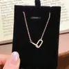 Nova Coleção Amazon Colar Pingente Oval com Duplo Anel para Mulheres Exquisito Leve Luxo Moda Cobre Incrustado Zircônia Colar Joia Versátil