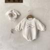 2026 Invierno Pelele de Felpa Bordado de Cordero para Bebé Mameluco de Invierno para Recién Nacido Mono Peludo con Gorro