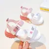 Sandalias de Niña Verano 2026 Nueva Moda Zapatos Deportivos Infantiles para Niños Mayores con Suelas Suaves y Puntera Abierta para Niñas Estudiantes Zapatos de Playa