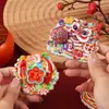 Ímã de Geladeira Dança do Leão Giratório Ano Novo Cultural e Criativo Tendência Nacional Adesivo Magnético Duplo Giratório Ornamento Festivo de Resina Festival da Primavera Ímã de Geladeira