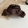 Pinza Triangular para el Cabello de Tela Estilo Coreano, Pasador Dulce y Elegante, Pinza de Tiburón, Lujo Ligero, Sensación de Alta Gama, Accesorio Versátil para el Cabello para Mujeres