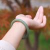 Pulsera de jade hetiano de Xinjiang con extremo de jade azul, pulsera de agua clara mediana y ancha para mujer, pulsera de jade verde, suministro en vivo