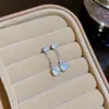 Pendientes de Plata 925 con Aguja, Lujo Ligero, Circonita Súper Brillante, Estilo Ins para Mujer, Pendientes Sencillos Versátiles, Tendencia de Internet, Pendientes de Botón de Gama Alta de Nicho