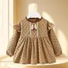 Delantal infantil, babero de manga larga para comer, bata impermeable y resistente a las manchas para bebés niñas, vestido tipo bata de pana para bebé, ropa protectora