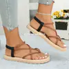 Sandálias chinelo de dedo com trama europeia e americana na parte de trás, sapatos femininos de tamanho grande para UE de comércio exterior, sandálias de palha com sola plana, atacado tamanho grande