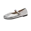 Zapatos planos plisados de suela blanda para mujer, nuevos de verano 2026 estilo Mary Jane francés para la noche, mocasines slip-on