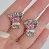 Aretes de diseño de ramo romántico francés de alta gama con perlas de piedra blanca, temperamento femenino, nicho único, accesorios de celebridad de internet, aretes