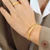 Europa y Estados Unidos no se desvanecen diseño abierto pulsera de trigo anillo de personalidad acero de titanio chapado en oro juego de joyas Z192-A150