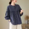 Outono 2025 Roupas Estilo Literário Estampa de Bolinhas Renda Solta Gola Alta Cardigã Feminino Camisa de Manga Longa Atacado
