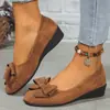 Mocasines para Mujer Estilo Nuevo Floral Europeo y Americano Talla Grande Zapatos Deportivos Casuales para Mujer Primavera Punta Puntiaguda Cuña Zapatos de una Sola Pieza 2025 Comercio Exterior