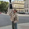 2026 Ropa de Trabajo Holgada Transversal Europea y Americana Hombro Caído Diseño de Tirante Pequeña Casual Versátil Primavera y Otoño Cortavientos Corto Pieza Única