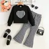 Conjunto de Duas Peças para Meninas Outono/Primavera Estilo Coreano: Top de Renda com Estampa de Pepita e Coração + Calça Wide Leg Flare com Estampa de Pepita