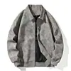 Chaqueta corta casual estilo americano para hombre, nueva chaqueta de motorista vintage con cuello de solapa para primavera y otoño, ropa de hombre de moda en color marrón