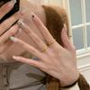 Anillo de Serpiente con Diamantes Estilo Retro Francés Estilo Old Money para Mujer Lujo Ligero Simple Combinable Nicho de Alta Gama Anillo de Cola de Serpiente