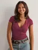 Amazon Europa e Estados Unidos transfronteiriço 2025 primavera e verão novo cor sólida temperamento fino moda garota popular decote V profundo camiseta roupas femininas