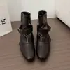Botines de punta con hebilla para mujer, nueva colección otoño/invierno 2026, estilo retro, tacón grueso, que aumentan la altura, versátiles y adecuados para varios atuendos.
