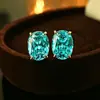 Pendientes de Zirconia Blanca con Corte Radiante Paraíba, Corte Flor de Hielo, Forma de Almohada Larga, Pendientes Sencillos de un Solo Diamante Chapados en Oro, Pendientes Huevo de Paloma