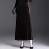 Falda Larga de Terciopelo Estilo Sirena Ajustada al Cuerpo para Mujer 2026 Otoño Nuevo Estilo Elegante Adelgazante Favorecedora con Caída Falda Larga Bodycon de Cuerpo y Medio Moderna