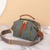 Bolsa Feminina Novo Estilo, Versão Coreana, Versátil, Couro Bovino de Primeira Camada, Color-Blocking, Bolsa de Mão Feminina Estilosa, Bolsa Almofada de Ombro, Bolsa de Motociclista em Couro Macio, Couro Genuíno