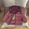 Roupas de Inverno Novas Fora de Temporada para Crianças, Jaquetas de Lã Grossas de Inverno com Capuz Curto para Meninos e Meninas Atacado