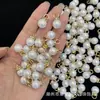 Venta al por mayor de Colgantes de Cuentas Sueltas Dorados de Fantasía con Agujero Medio y Accesorios de Pedrería para Decoración de Regalos Hechos a Mano DIY Venta al por Mayor en Vivo