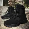 39- 47 Botas de Combate de Cano Alto Masculinas Outono e Inverno 2025 Novas Tamanho Grande Botas Táticas Manuseio de Construção Antiderrapante Resistente ao Desgaste