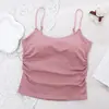 Lindo design de regata com alça nas costas, senso de design, plissado, para sair, roupa íntima, alça com bojos, top justo, verão, linda alça nas costas